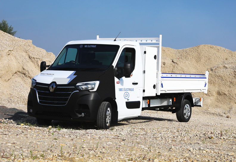 Renault Trucks Master Red Edition