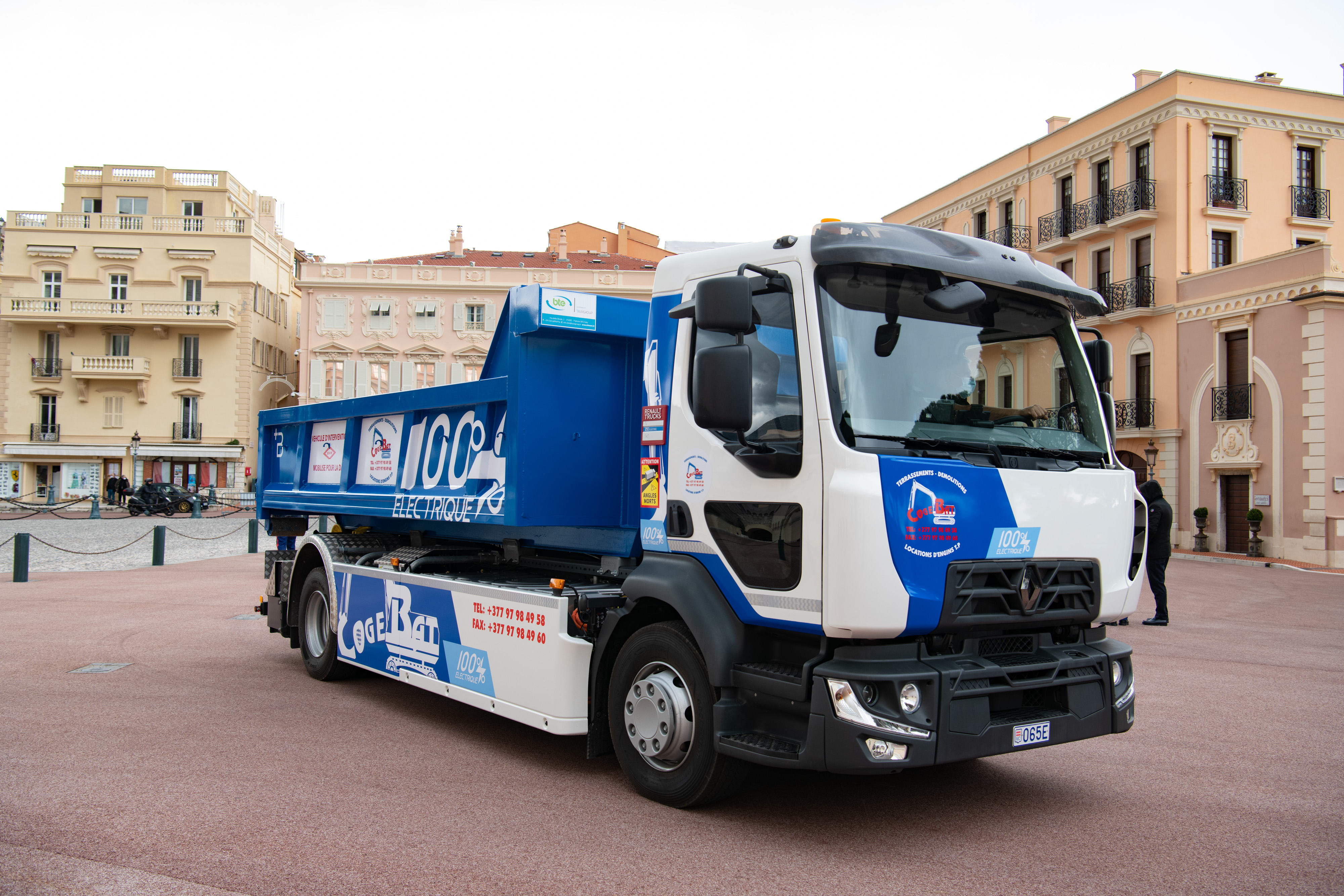 Le Renault Trucks D Z.E. de Cogebat en exploitation à Monaco