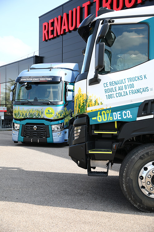 Renault Trucks T et Renault Trucks K B 100