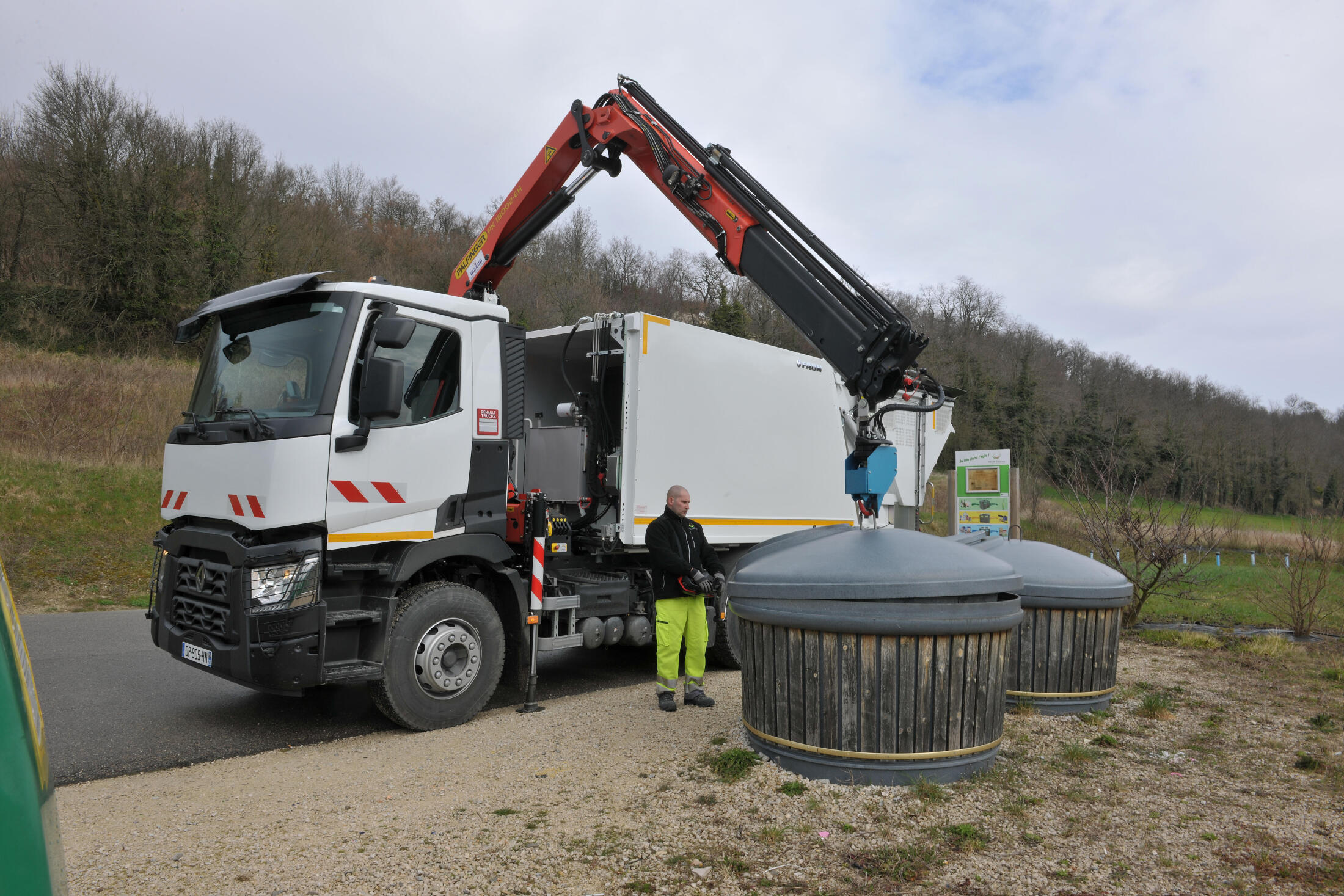 Benne Ordures M nag res BOM Camion Poubelle Renault Trucks