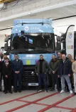 Remise de clés d’un Renault Trucks T 460 au Garac, l’École nationale des Professions de l’Automobile. 