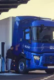 Renault Trucks E-Tech T en charge à la station