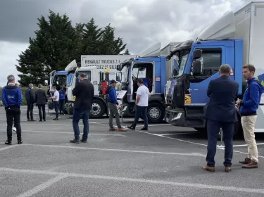 La gamme Z.E. 100 % électrique de Renault Trucks lors des Blainville Day ZE au sein de l'usine normande du constructeur français