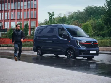 Le Renault Trucks Master L2H2 diesel s'adapte à de nombreux métiers grâce à son équilibre entre volume de chargement et maniabilité :
