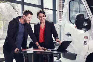 Renault Trucks Financial Services : financement & assurances pour camions