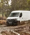 Renault Trucks Master driving in the mud