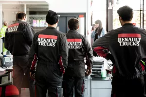 Renault Trucks Reportage Concession Faure Trucks à La Talaudière