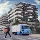 Renault Trucks E-Tech D : livraison d'un colis en ville