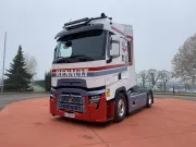 T White Red Grey
