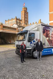 RENAULT TRUCKS ACCOMPAGNE LE GROUPE CARLSBERG VERS UNE DISTRIBUTION NEUTRE EN CARBONE