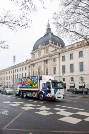 Veolia expérimente la benne à ordures ménagères électrique Renault Trucks « Birdy Kids » sur plusieurs communes de la région parisienne