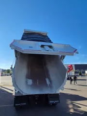 BENNE RONDE SUR RENAULT TRUCKS