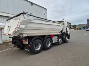 BENNE RONDE SUR RENAULT TRUCKS