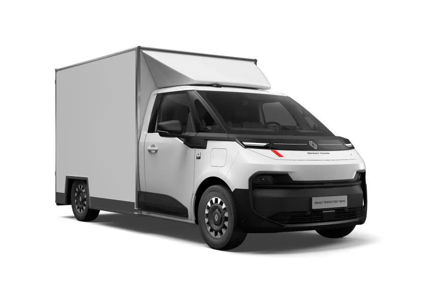 Renault Trucks E-tech, white color