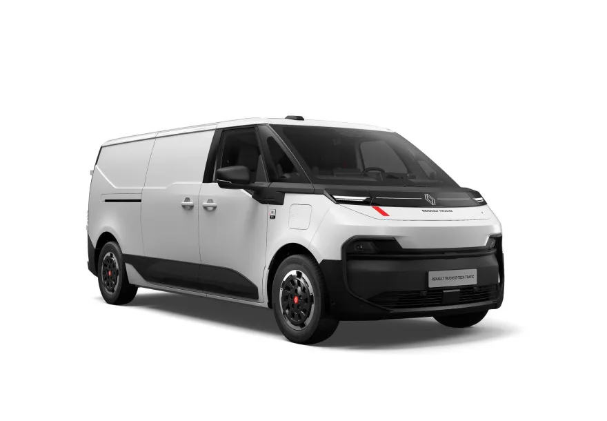 Renault trucks e-tech Trafic, white color