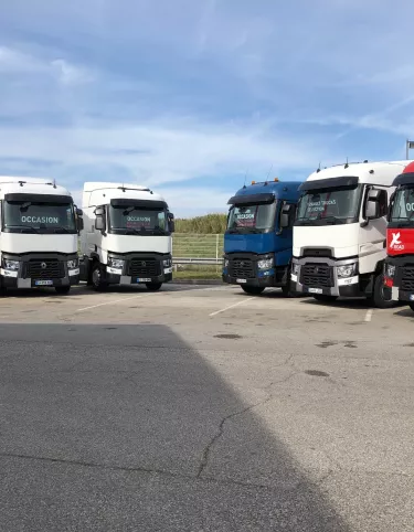 Camions d'occasion, 220 000 annonces de poids lourds d'occasion