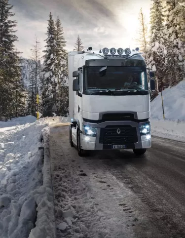 T HIGH RENAULT TRUCKS OCCASION