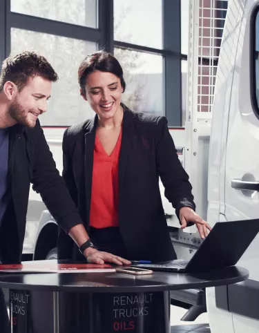 Renault Trucks Financial Services : financement & assurances pour camions