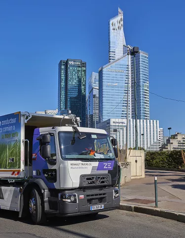 Renault Trucks E-Tech D Wide 100 % électrique Suez à Neuilly