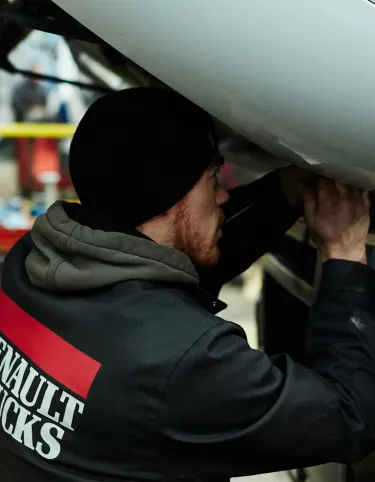 Mécanicien chez Renault Trucks France