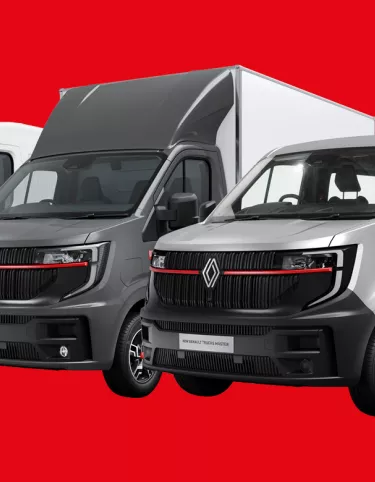 Trois utilitaires Renault Trucks Master de nouvelle génération, en versions fourgon, caisse et plateau