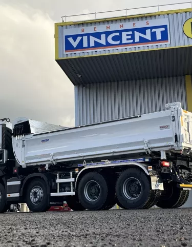 C P8X4 OFF ROAD 13L E6