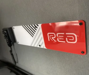 T RED 