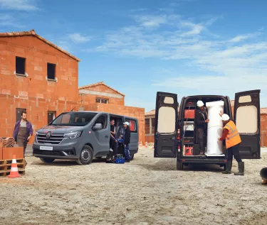 Renault Trucks Trafic Red EDITION