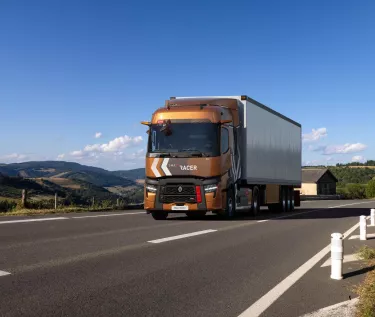 Renault Trucks T Smart Racer on the road