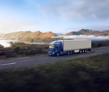 Renault Trucks E-Tech T 585 driving on a mountain road